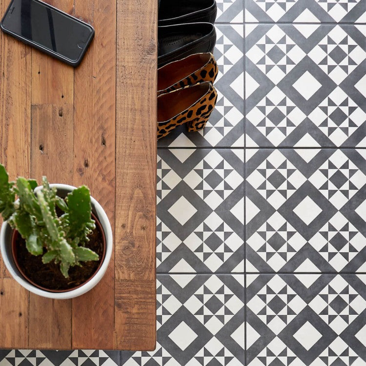 Retro Black and White Feature 33 x 33cm Porcelain Pattern Tile